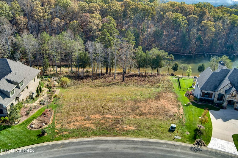 292 Beckets Way, Lenoir City, TN 37772