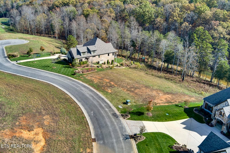 292 Beckets Way, Lenoir City, TN 37772