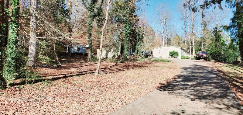 292 Center Valley Rd, Clinton, TN 37716