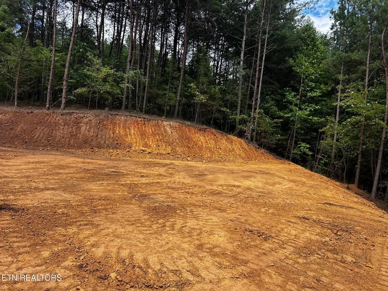292 Cody Ln, Madisonville, TN 37354