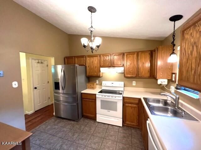292 Doe Run Blvd, Clinton, TN 37716