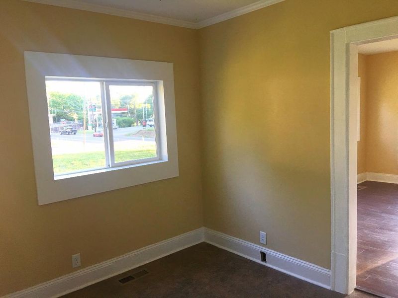 2920 Whittle Springs Rd, Knoxville, TN 37917