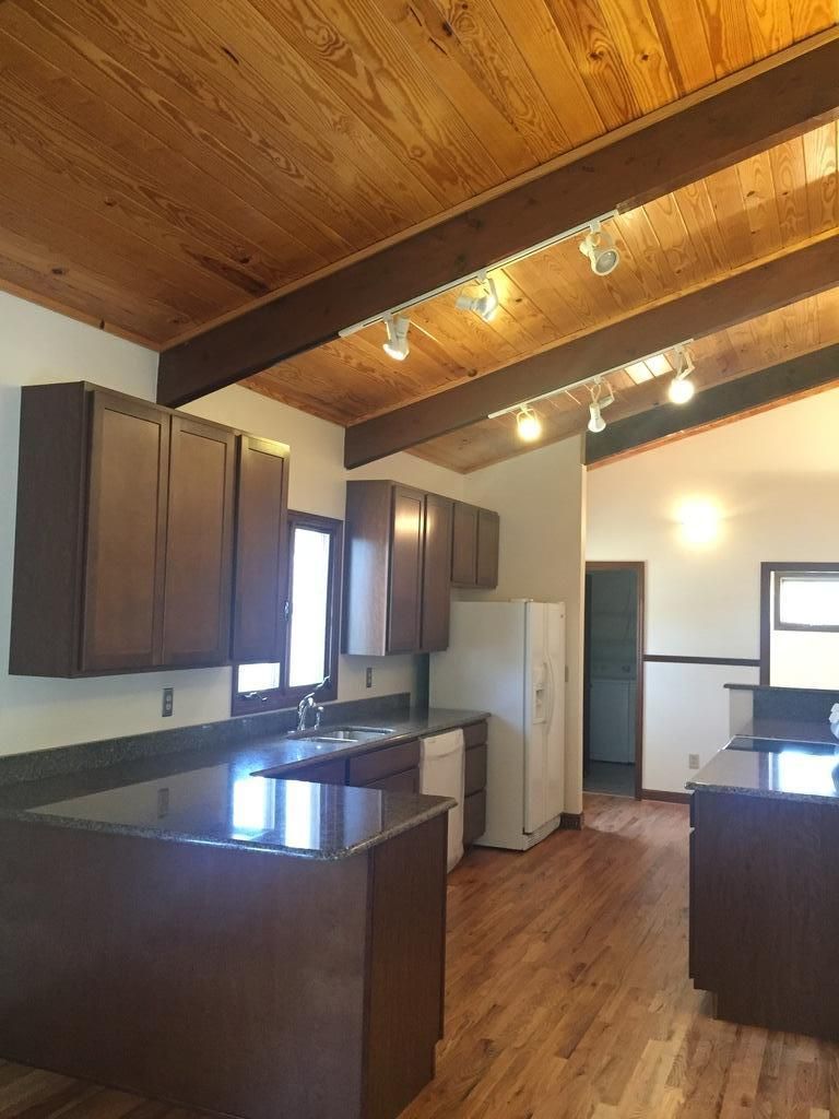 2921 Raccoon Valley Rd, Heiskell, TN 37754