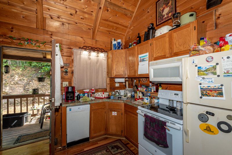 2922 Lightfoot Way, Sevierville, TN 37862