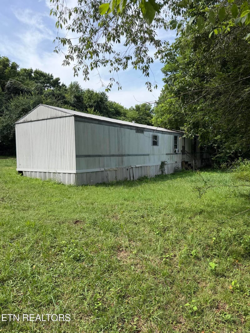 2922 Thorn Grove Pike, Knoxville, TN 37914