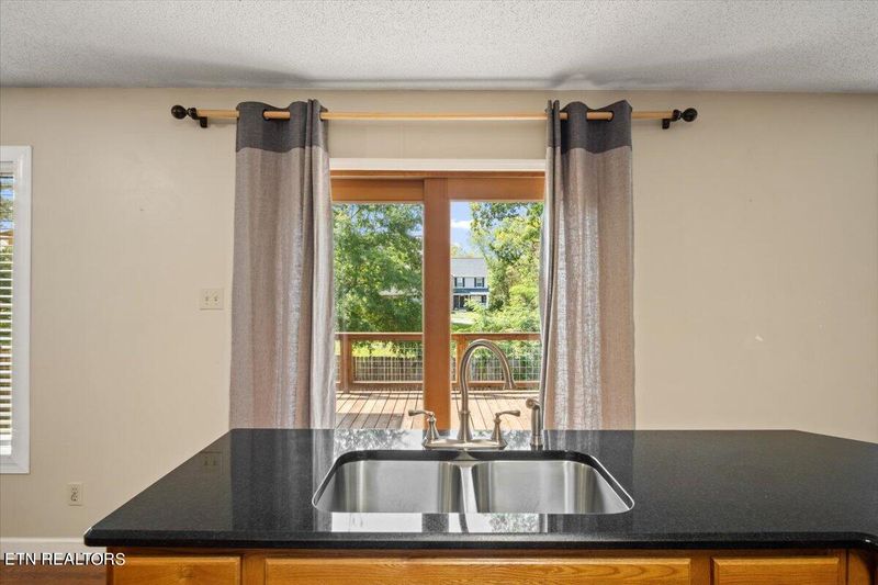 2923 Best Rd, Maryville, TN 37803