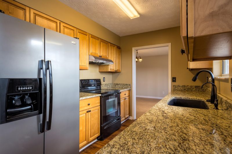 2924 Bradford Way, Maryville, TN 37803