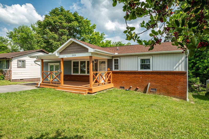 2924 Carson Ave, Knoxville, TN 37917