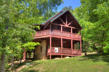 2924 Raven Fork Cir, Sevierville, TN 37863