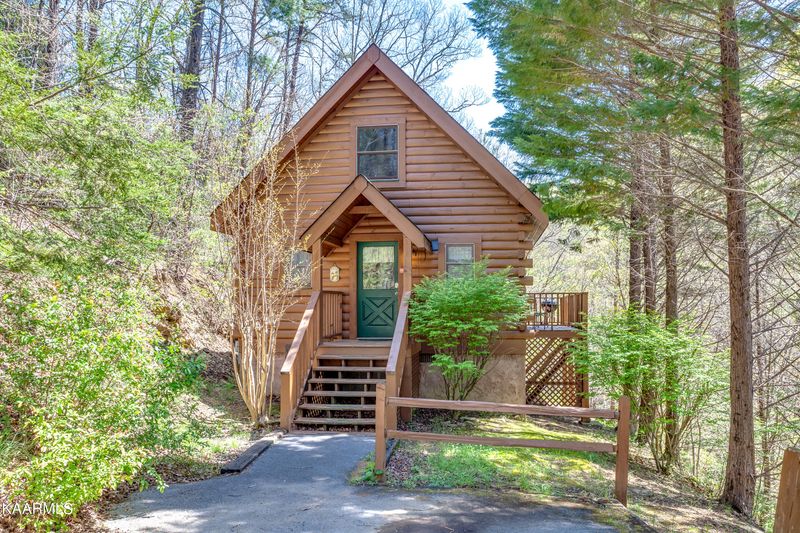 2926 Lightfoot Way, Sevierville, TN 37862