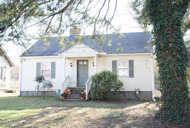 2928 Conner Dr, Knoxville, TN 37918