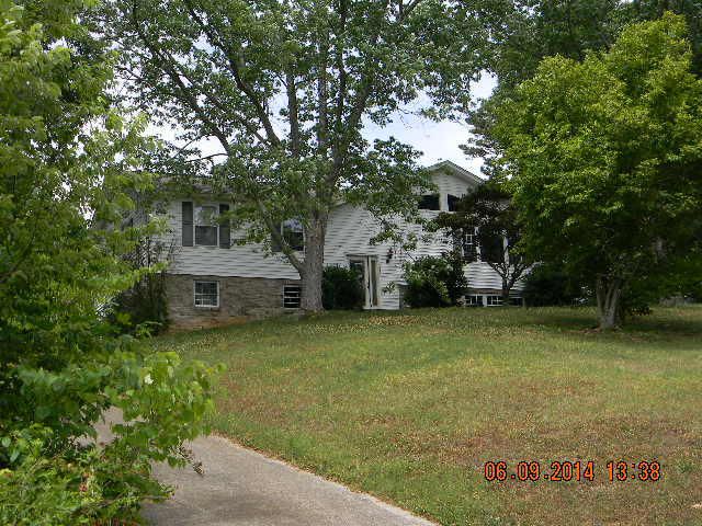 2929 Big Bend Dr, Maryville, TN 37803
