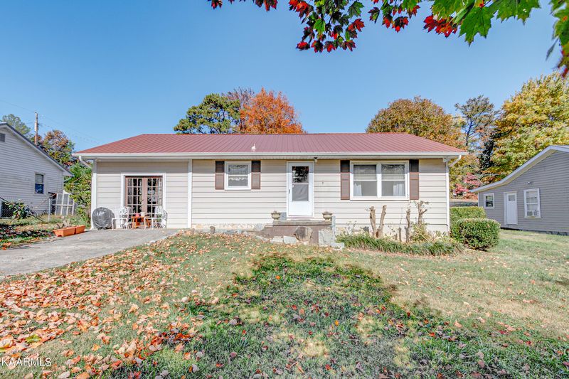 2929 Patrick Ave, Maryville, TN 37804