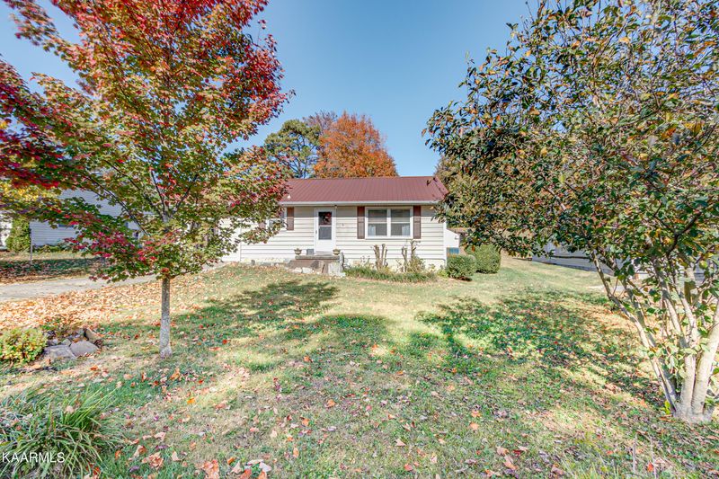 2929 Patrick Ave, Maryville, TN 37804