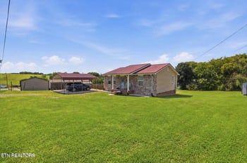293 E Watkins Rd, Loudon, TN 37774