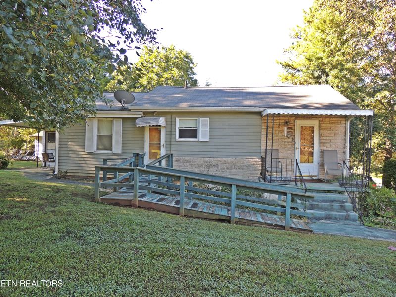 293 W Newton St, Alcoa, TN 37701
