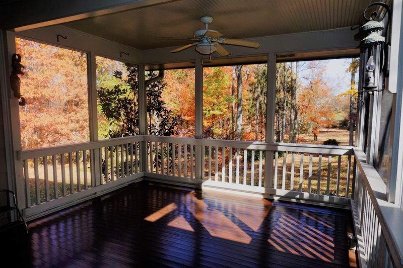 2931 Walkup Dr #1, Knoxville, TN 37918