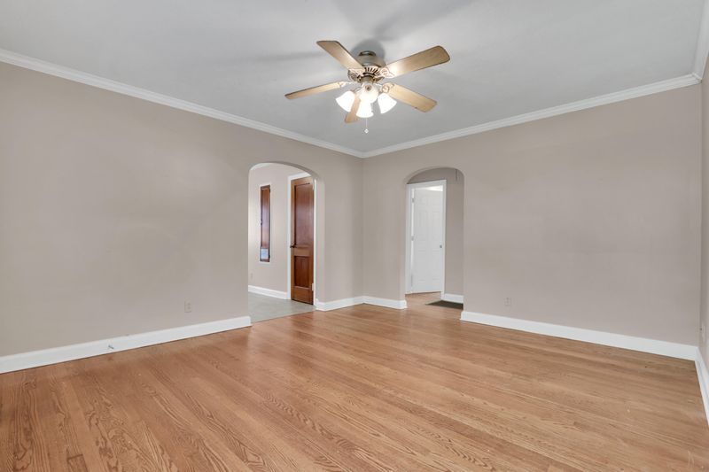 2932 Gaston Ave, Knoxville, TN 37917