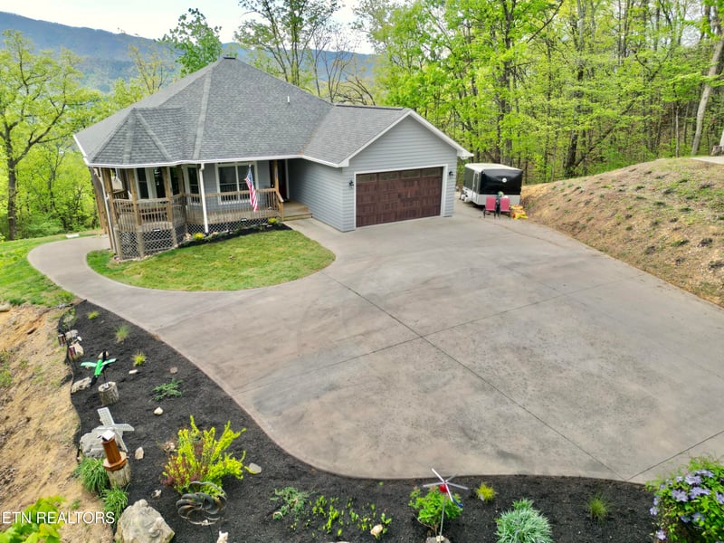 2932 Mockingbird Way, Sevierville, TN 37862