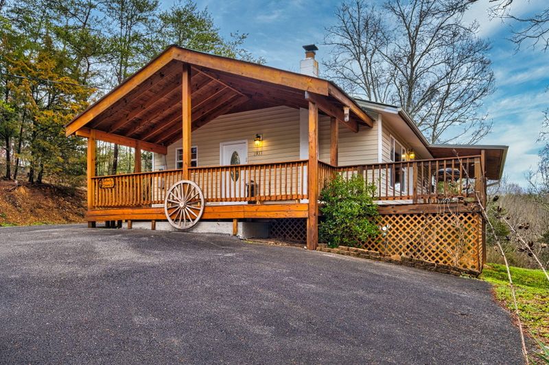 2933 Ridgecrest Tr, Sevierville, TN 37862