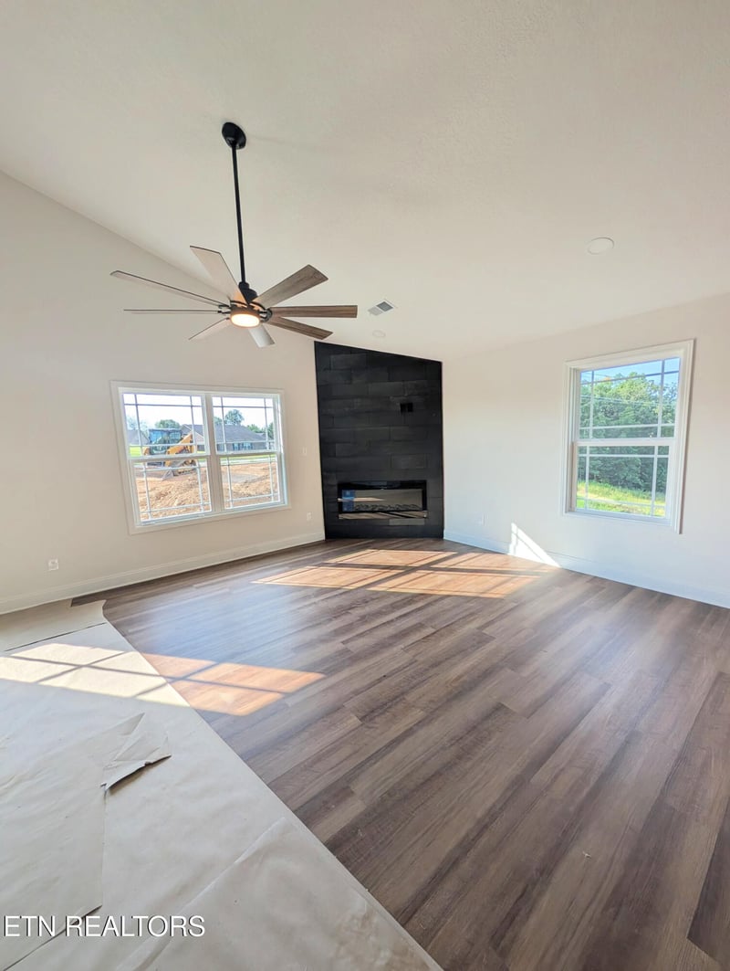 2935 Zachary Pointe Ln, Knoxville, TN 37938