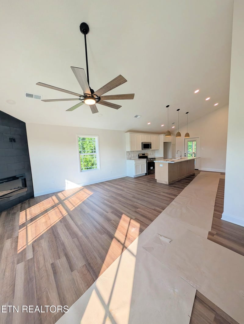 2935 Zachary Pointe Ln, Knoxville, TN 37938