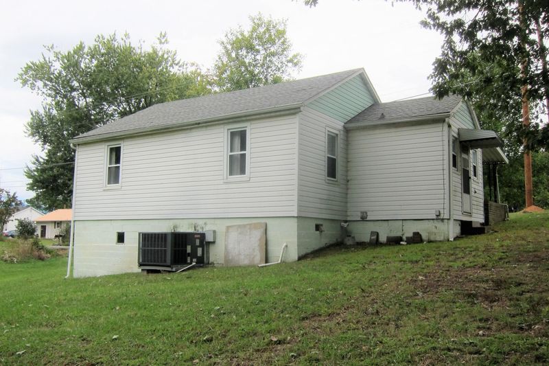 2936 Patrick Ave, Maryville, TN 37804