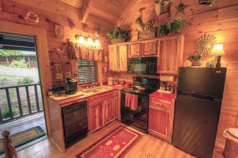 2936 Valley Springs Way, Sevierville, TN 37863