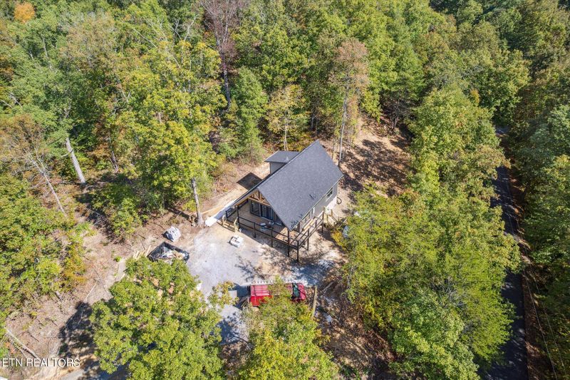 2937 Bear Mountain Ln, Sevierville, TN 37876