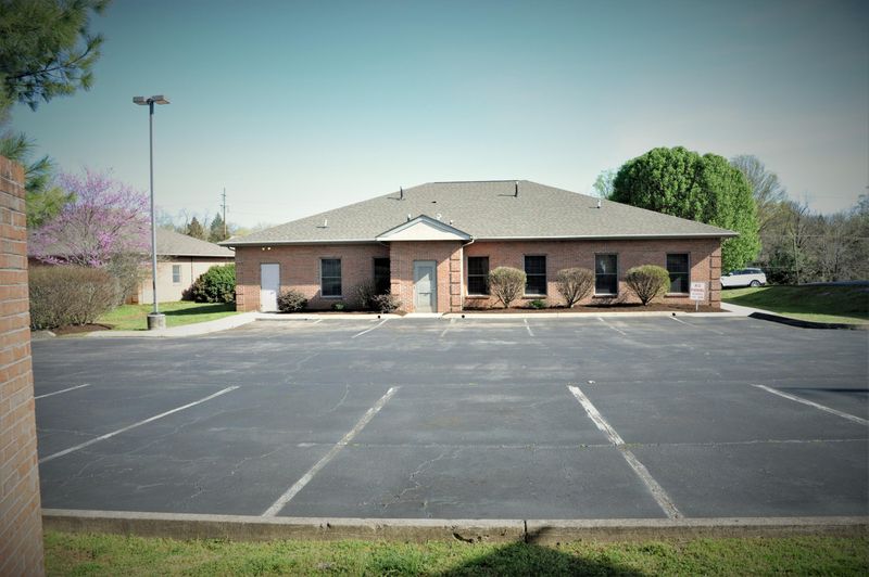 2937 Essary Dr, Knoxville, TN 37918
