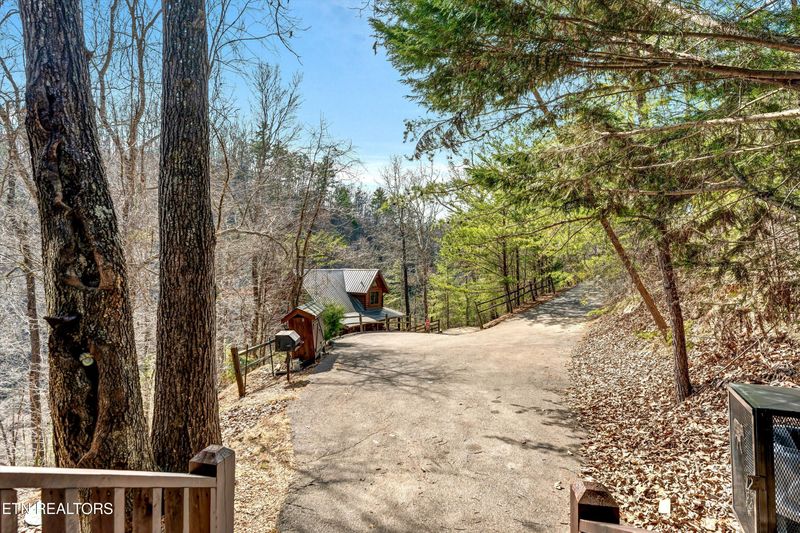 2938 Lightfoot Way, Sevierville, TN 37862