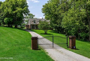 2939 River Rd, Loudon, TN 37774
