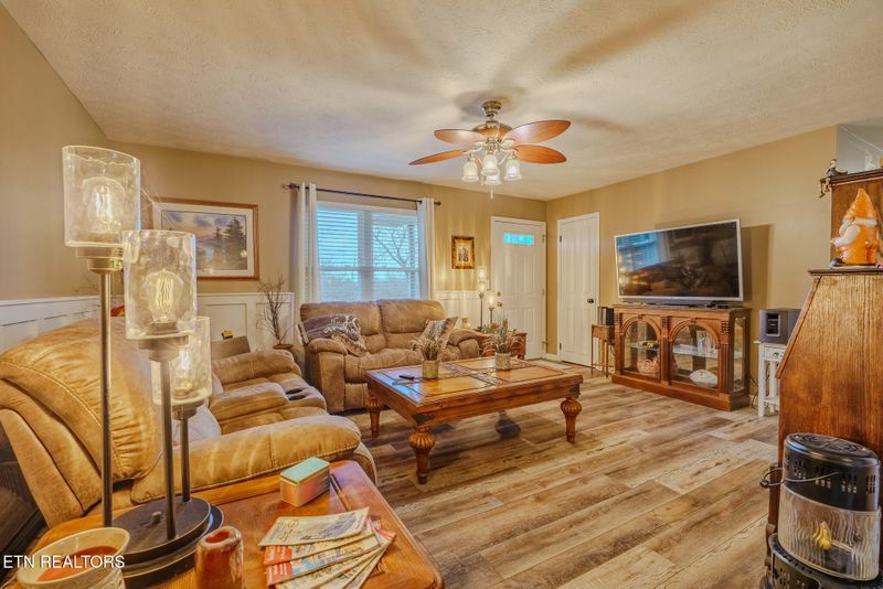 294 Cherokee Tr, Seymour, TN 37865