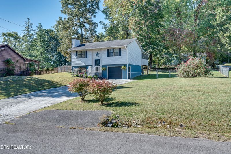 294 Doe Run Blvd, Clinton, TN 37716