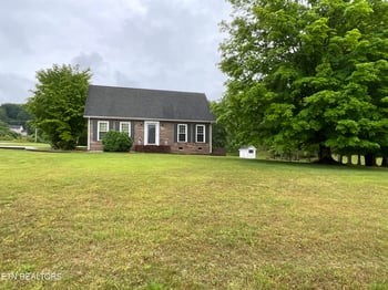 294 Foothills Dr, Rockwood, TN 37854