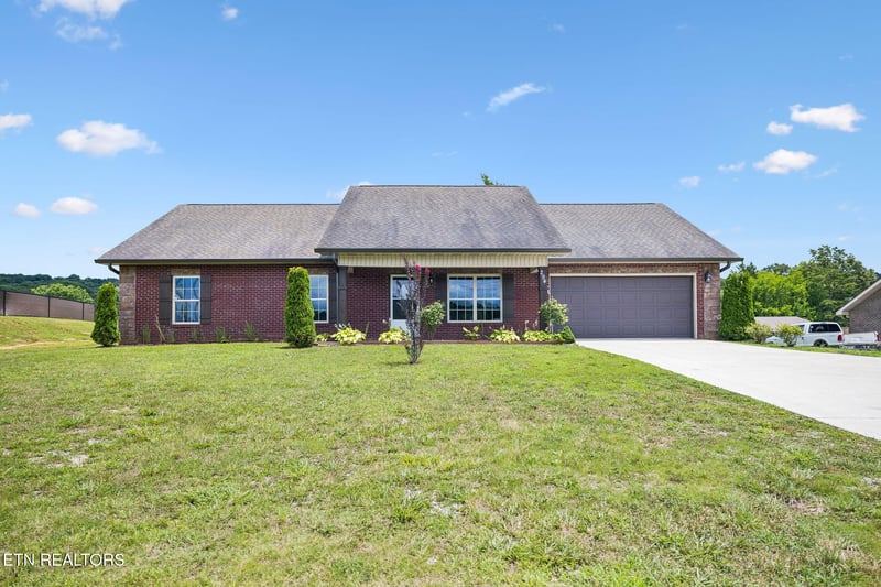 294 Vernie Lee Rd, Friendsville, TN 37737