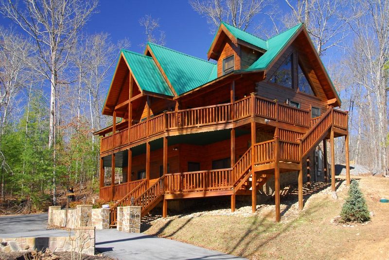 2940 Raven Fork, Sevierville, TN 37876
