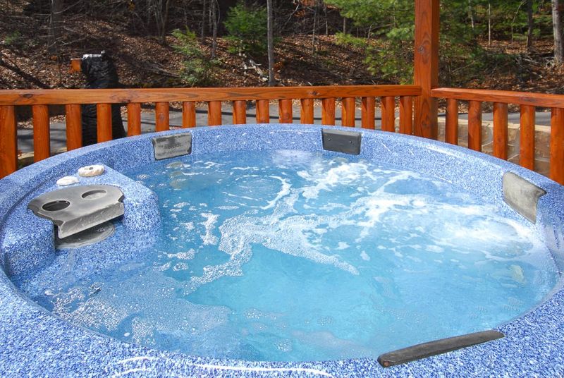 2940 Raven Fork, Sevierville, TN 37876