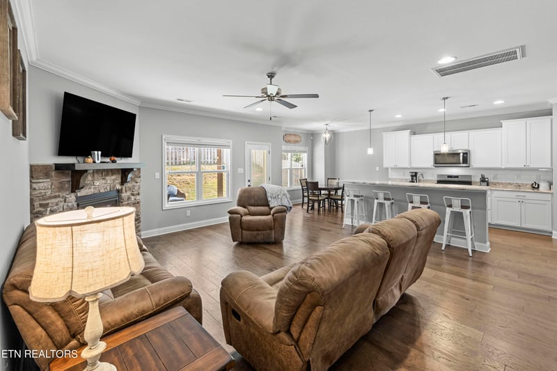 2942 Spencer Ridge Ln, Knoxville, TN 37931