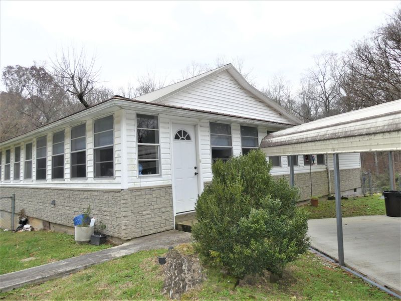 2943 Highway 411, Madisonville, TN 37354