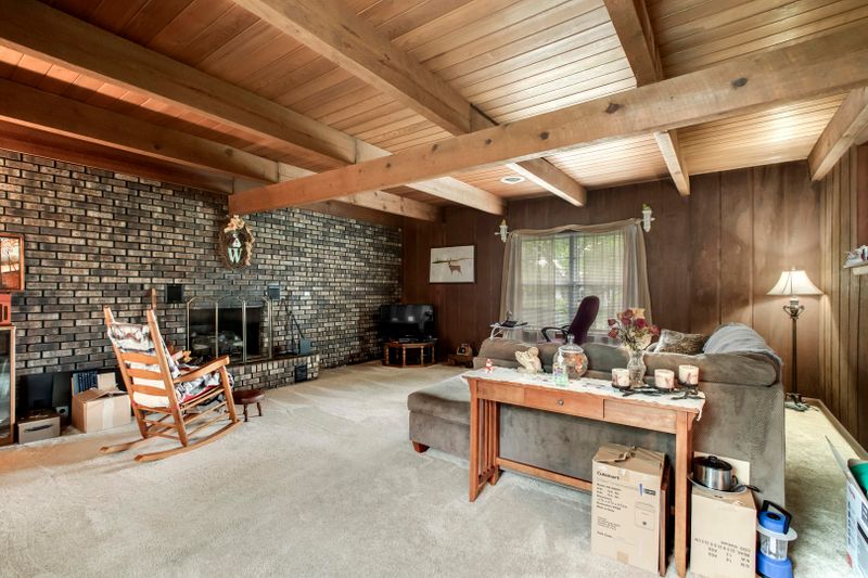 2946 Dixon Rd, Maryville, TN 37801