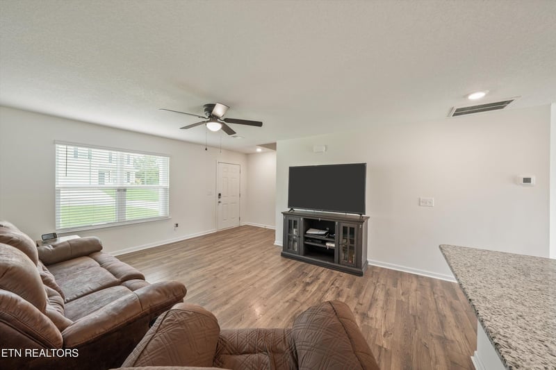 2948 Brooks Meadow Ln, Knoxville, TN 37924