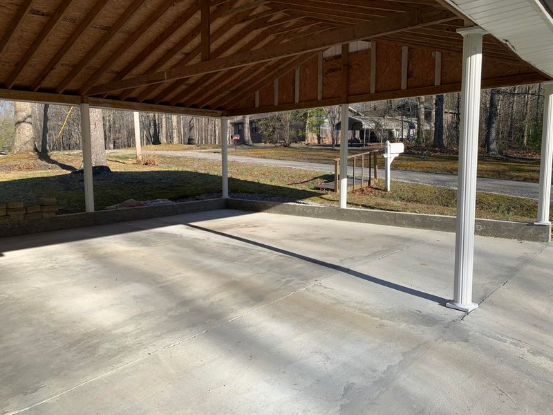 295 Betty Jane Ln, Oneida, TN 37841