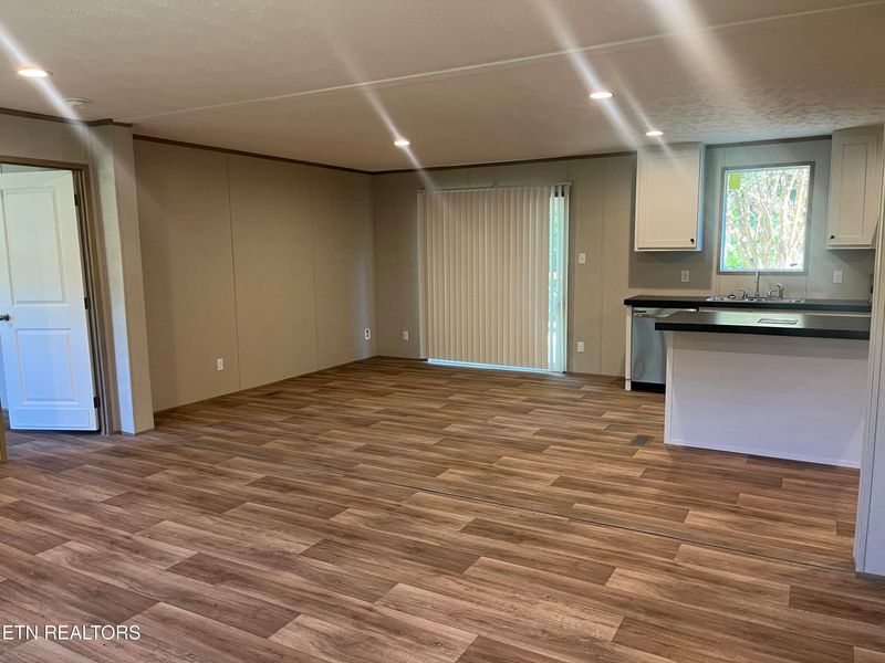295 Carroll Hollow Rd, Clinton, TN 37716