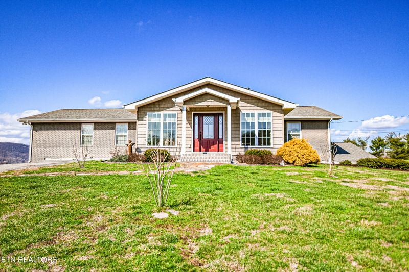 295 River Rd, Jacksboro, TN 37757