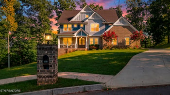 295 Wedgewood Dr, Lenoir City, TN 37772