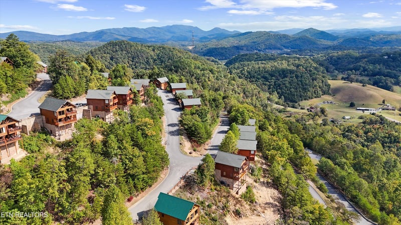 2954 Legacy Vista Dr, Sevierville, TN 37876
