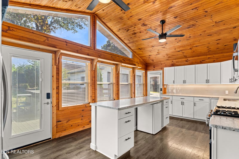 2954 Marvin Cir, Maryville, TN 37803