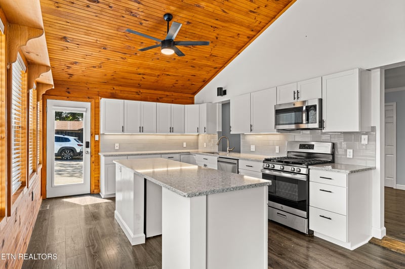 2954 Marvin Cir, Maryville, TN 37803