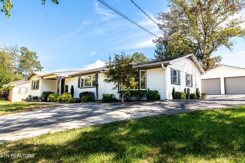 2954 Marvin Cir, Maryville, TN 37803